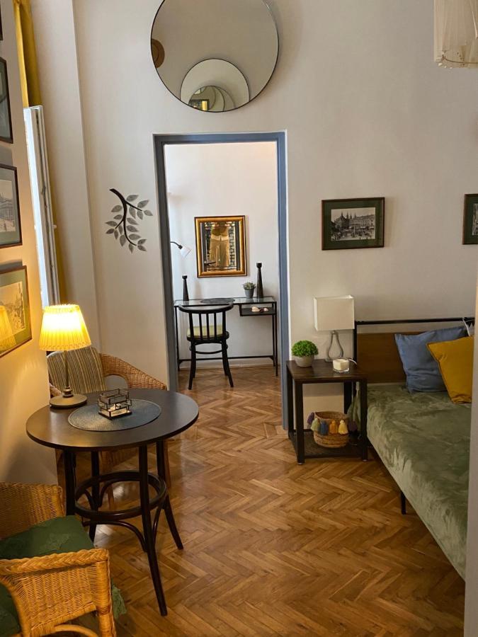 Downtown Lair Apartment Budapest Bagian luar foto